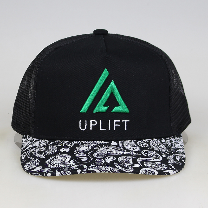 Embroidery black mesh snapback hat 